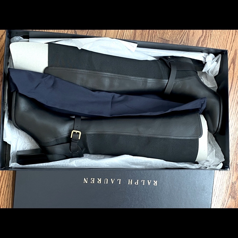 Ralph Lauren Collection- “Mela” tall Black calfskin boots, stretch gore panels. - Picture 12 of 13